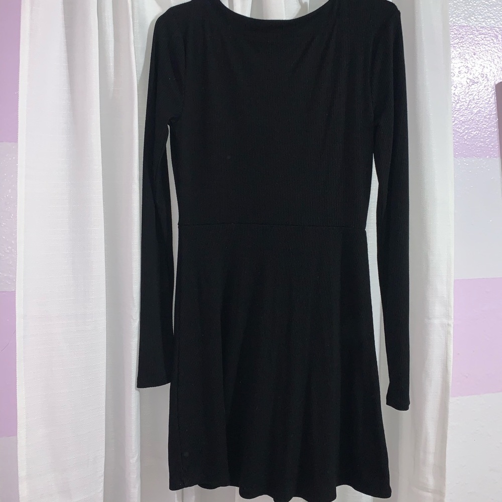 Dress - Picture 4 of 4